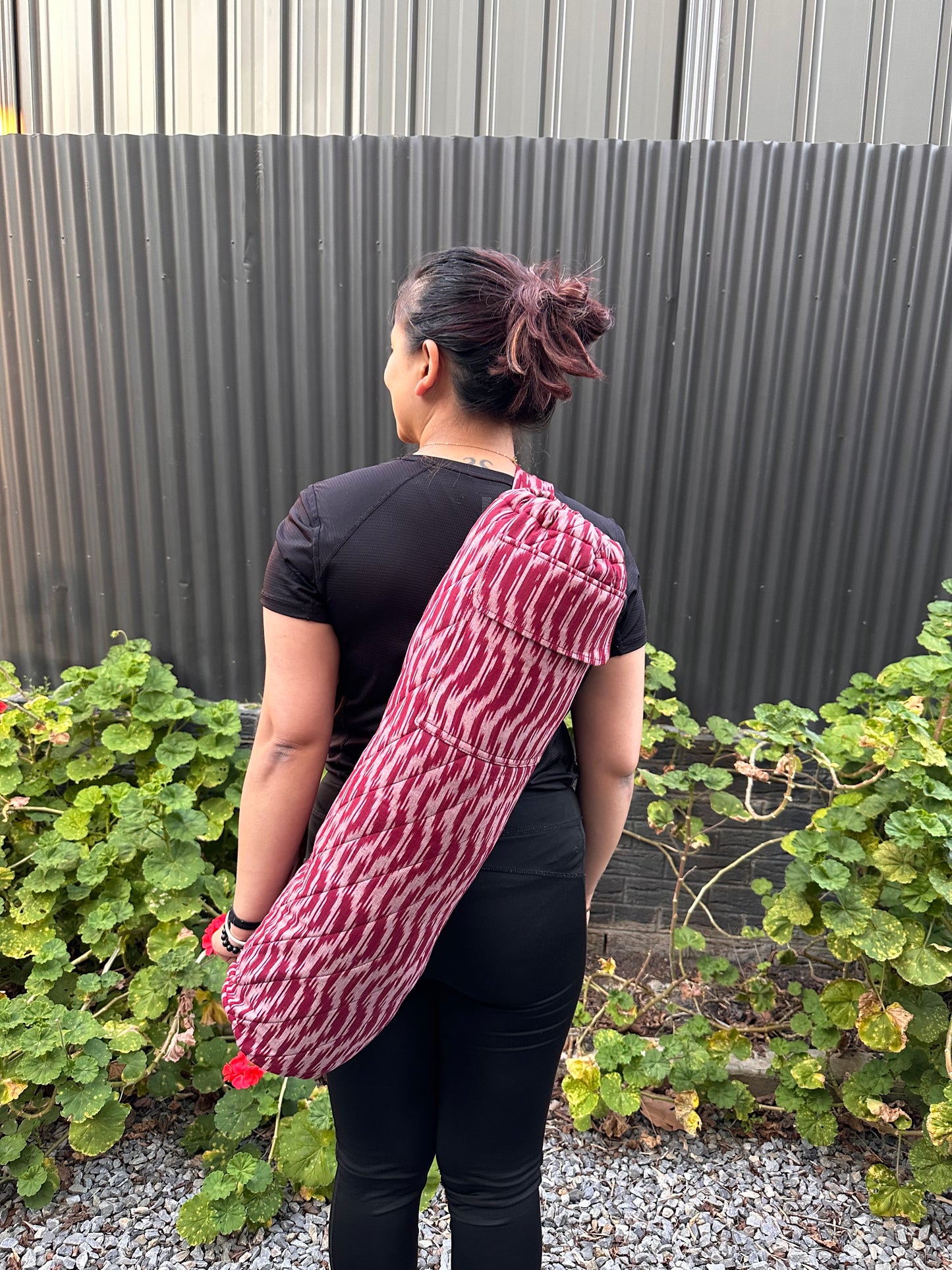 Maroon & White Ikat Cotton Quilted Yoga/Beach Mat Bag